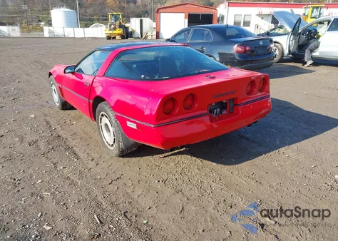 1985 Chevrolet Corvette из США, поврежденный, VIN 1G1YY0782F5138599